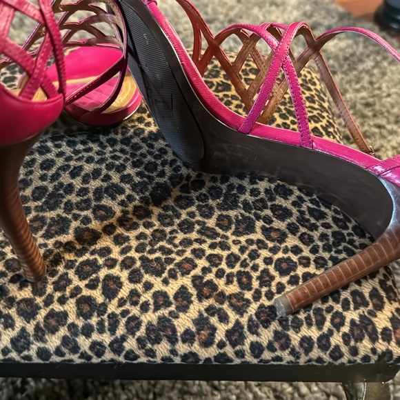 Lauren by Ralph Lauren Strappy pink high heeled sandals. - Picture 4 of 7